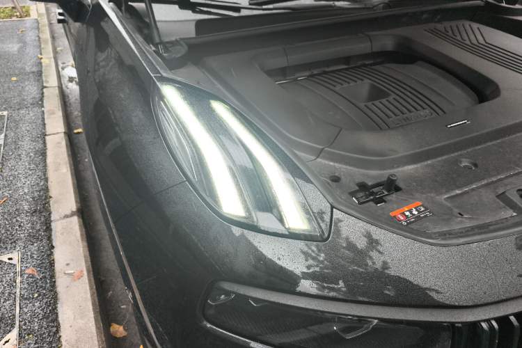 Used Lynk & Co 09 EM-P 2021 2.0T PHEV Halo Seven-Seater Right Front Headlight