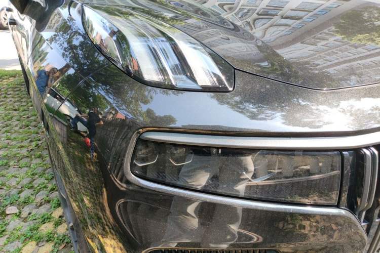 Used Lynk & Co 09 EM-P 2021 2.0T PHEV Halo Six-Seater Right Front Headlight