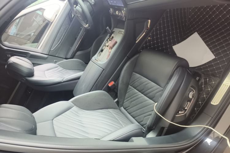 Used Lynk & Co 09 EM-P 2021 2.0T PHEV Halo Seven-Seater Right Front Seat