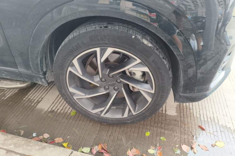 Used Lynk & Co 09 EM-P 2021 2.0T PHEV Halo Six-Seater Right Front Wheel Hub