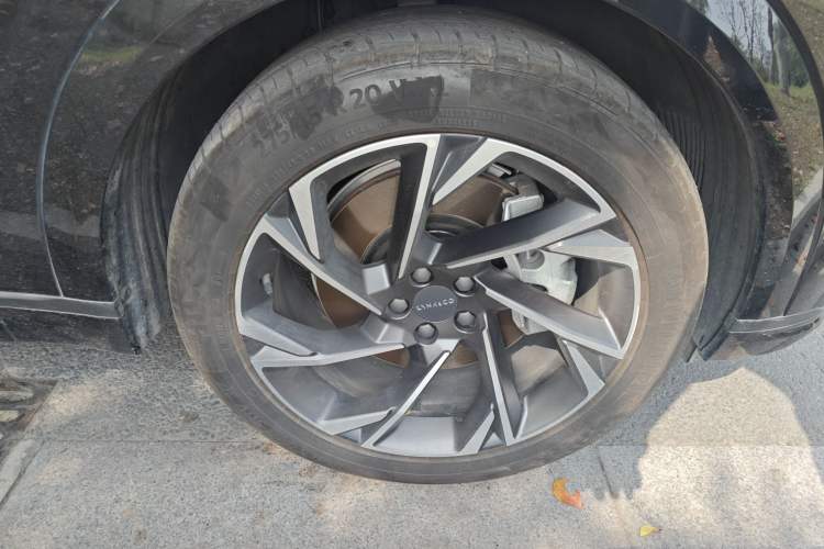 Used Lynk & Co 09 EM-P 2021 2.0T PHEV Halo Six-Seater Right Front Wheel Hub