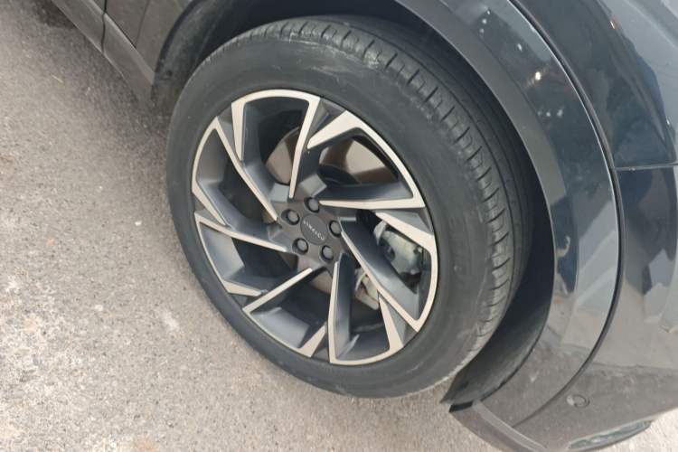 Used Lynk & Co 09 EM-P 2021 2.0T PHEV Halo Six-Seater Right Front Wheel Hub