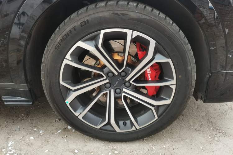 Used Lynk & Co 09 EM-P 2021 2.0T PHEV Ultra 7-Seater Right Front Wheel Hub