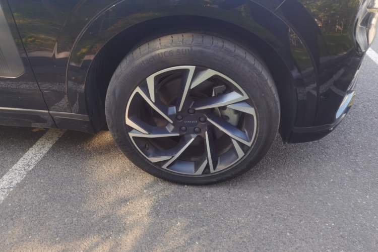Used Lynk & Co 09 EM-P 2021 2.0T PHEV Halo Six-Seater Right Front Wheel Hub