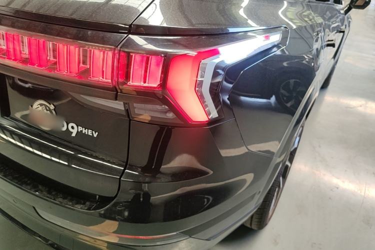 Used Lynk & Co 09 EM-P 2021 2.0T PHEV Halo Seven-Seater Right Rear Taillight