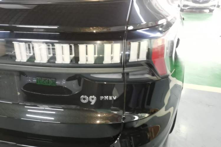 Used Lynk & Co 09 EM-P 2021 2.0T PHEV Halo Six-Seater Right Rear Taillight