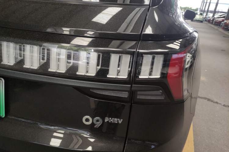 Used Lynk & Co 09 EM-P 2021 2.0T PHEV Halo Six-Seater Right Rear Taillight