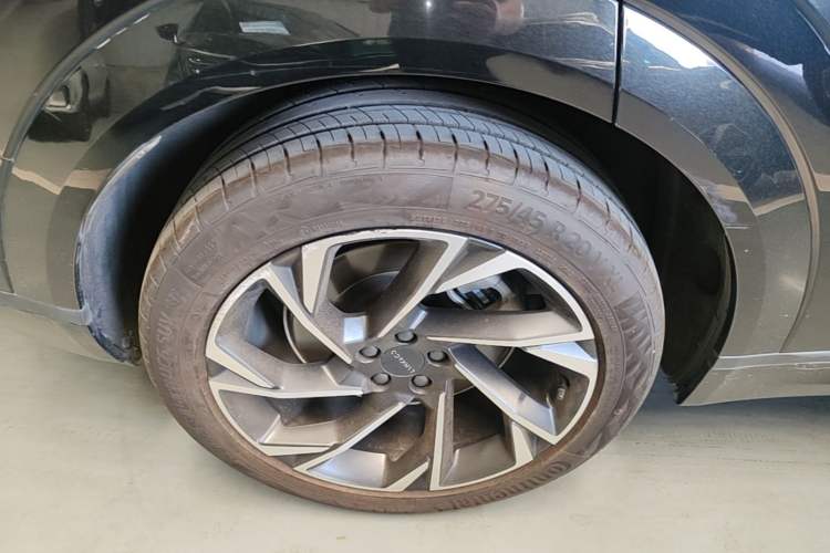 Used Lynk & Co 09 EM-P 2021 2.0T PHEV Halo Seven-Seater Right Rear Wheel Hub