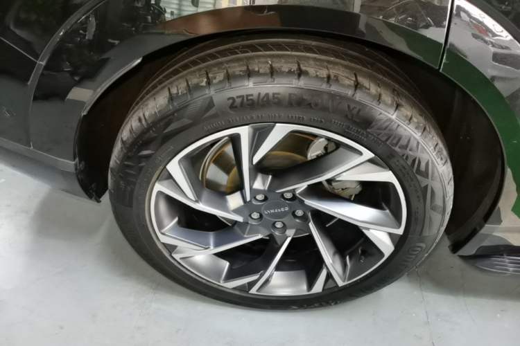 Used Lynk & Co 09 EM-P 2021 2.0T PHEV Halo Six-Seater Right Rear Wheel Hub