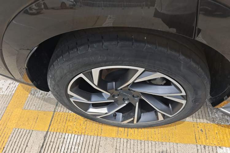 Used Lynk & Co 09 EM-P 2021 2.0T PHEV Halo Seven-Seater Right Rear Wheel Hub