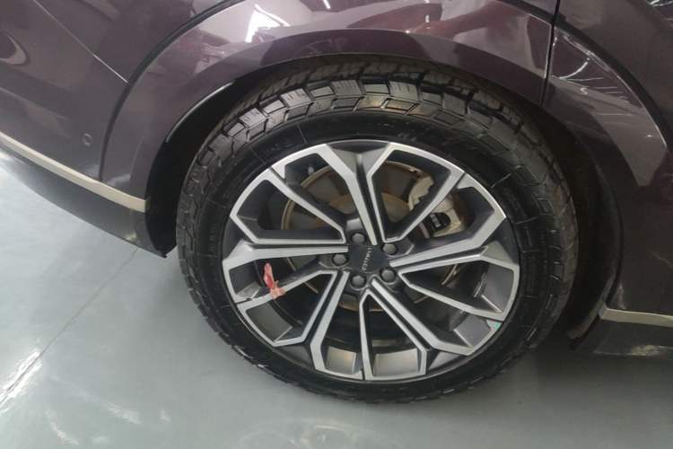 Used Lynk & Co 09 EM-P 2021 2.0T PHEV Ultra 7-Seater Right Rear Wheel Hub