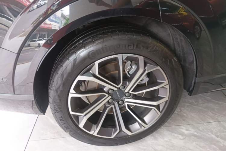 Used Lynk & Co 09 EM-P 2021 2.0T PHEV Halo Six-Seater Right Rear Wheel Hub