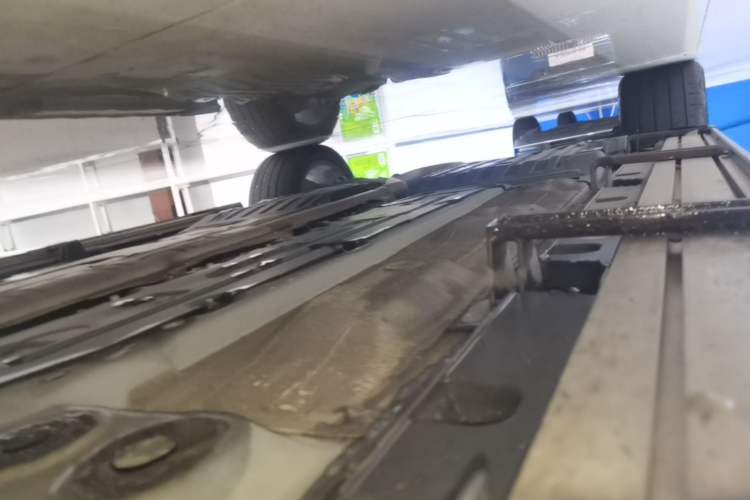 Used Lynk & Co 09 EM-P 2021 2.0T PHEV Ultra Six-Seater Right Side Sill