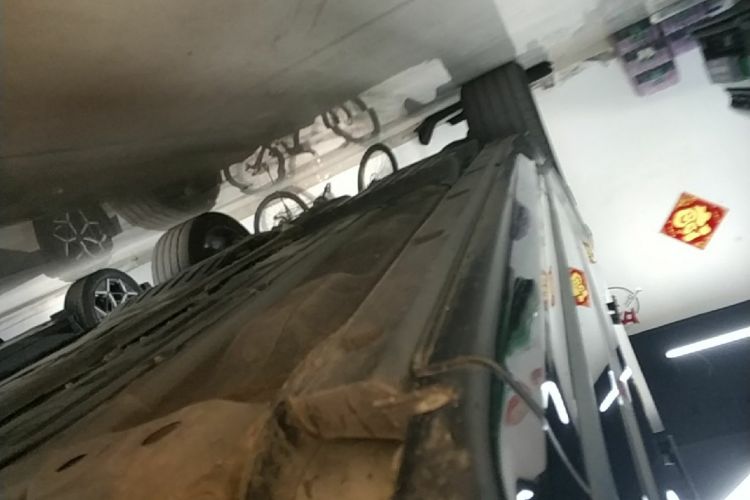 Used Lynk & Co 09 EM-P 2021 2.0T PHEV Halo Six-Seater Right Side Sill