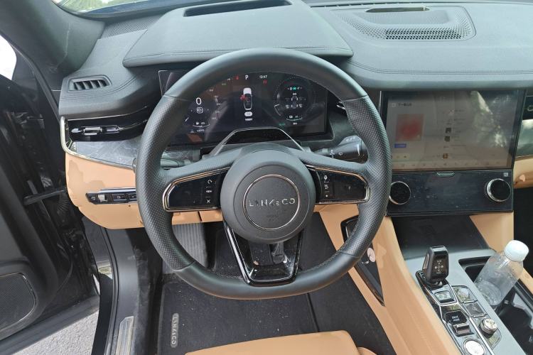 Used Lynk & Co 09 EM-P 2021 2.0T PHEV Halo Six-Seater Steering Wheel