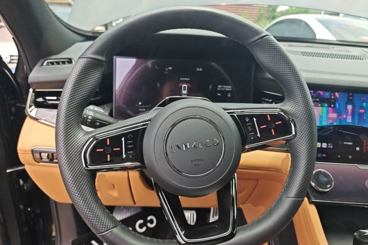 Used Lynk & Co 09 EM-P 2021 2.0T PHEV Halo Seven-Seater Steering Wheel
