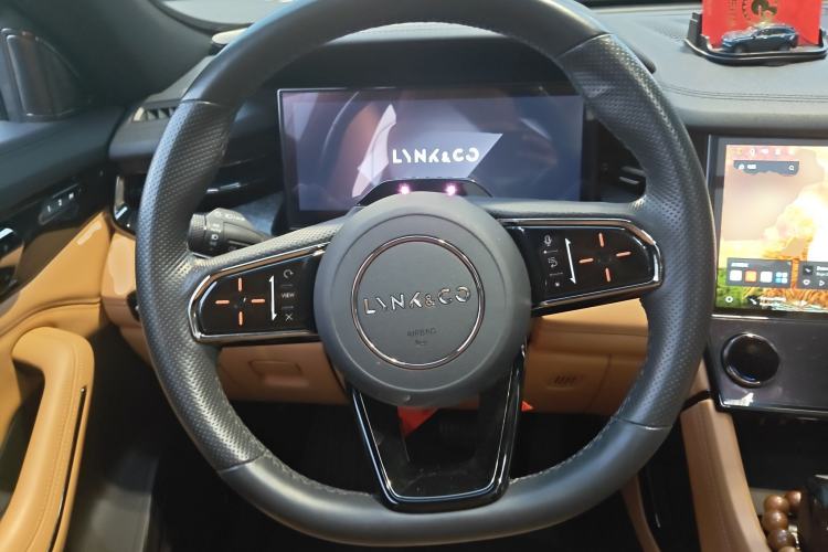 Used Lynk & Co 09 EM-P 2021 2.0T PHEV Ultra Six-Seater Steering Wheel