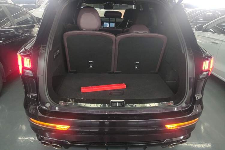 Used Lynk & Co 09 EM-P 2021 2.0T PHEV Ultra 7-Seater Trunk
