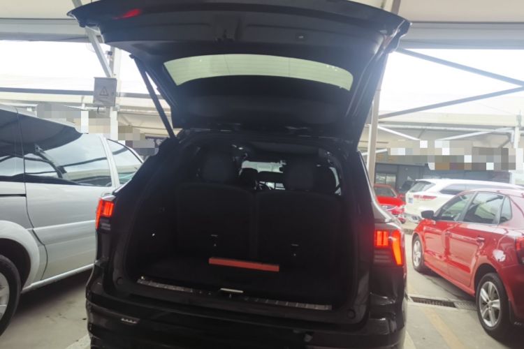 Used Lynk & Co 09 EM-P 2021 2.0T PHEV Halo Seven-Seater Trunk