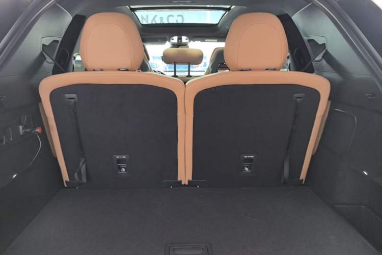Used Lynk & Co 09 EM-P 2021 2.0T PHEV Halo Seven-Seater Trunk