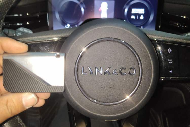 Used Lynk & Co 09 EM-P 2021 2.0T PHEV Halo Six-Seater Vehicle Key