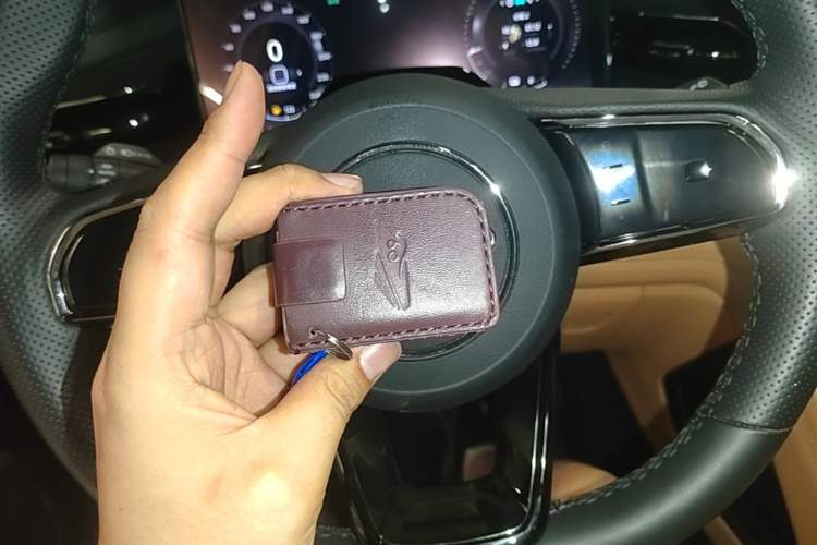 Used Lynk & Co 09 EM-P 2021 2.0T PHEV Halo Six-Seater Vehicle Key