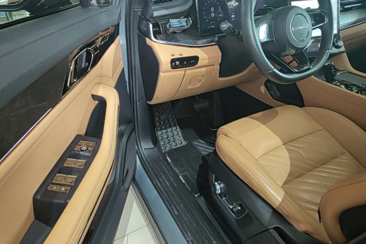 Used Lynk & Co 09 EM-P 2021 2.0T PHEV Halo Seven-Seater Driver Seat