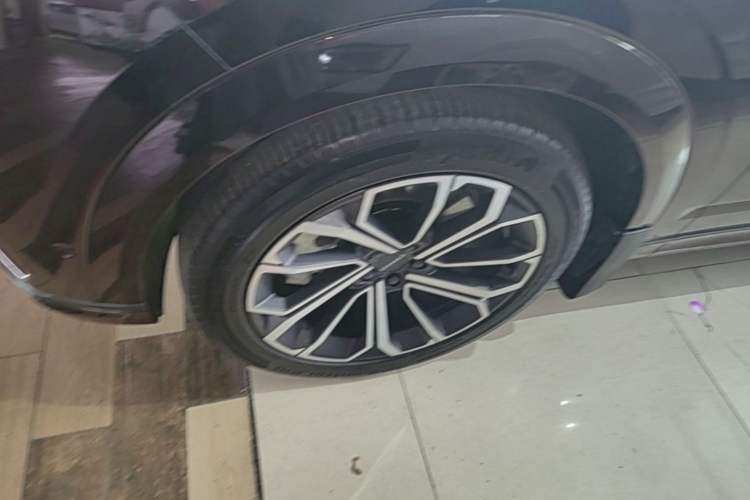 Used Lynk & Co 09 EM-P 2021 2.0T PHEV Halo Seven-Seater Exterior 4