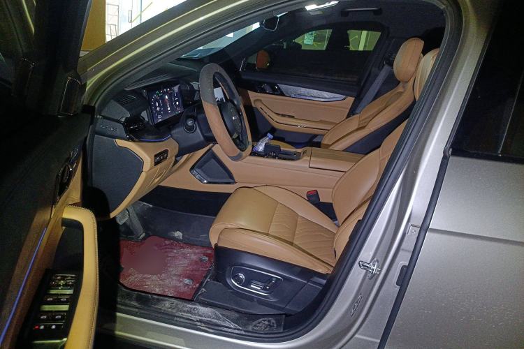 Used Lynk & Co 09 EM-P 2021 2.0T PHEV Ultra Six-Seater Left Front Seat