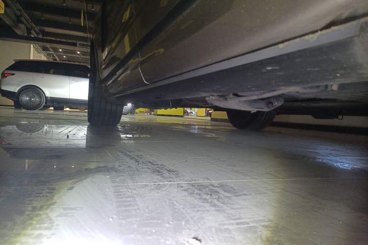 Used Lynk & Co 09 EM-P 2021 2.0T PHEV Ultra Six-Seater Left Side Sill