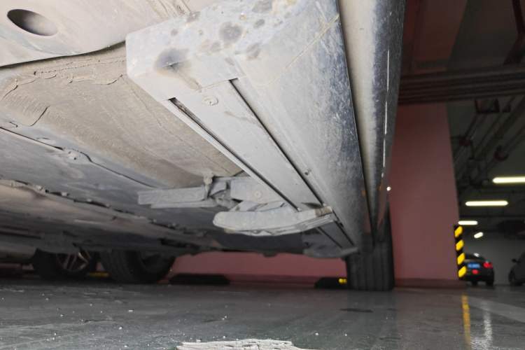 Used Lynk & Co 09 EM-P 2021 2.0T PHEV Halo Six-Seater Chassis Front Left
