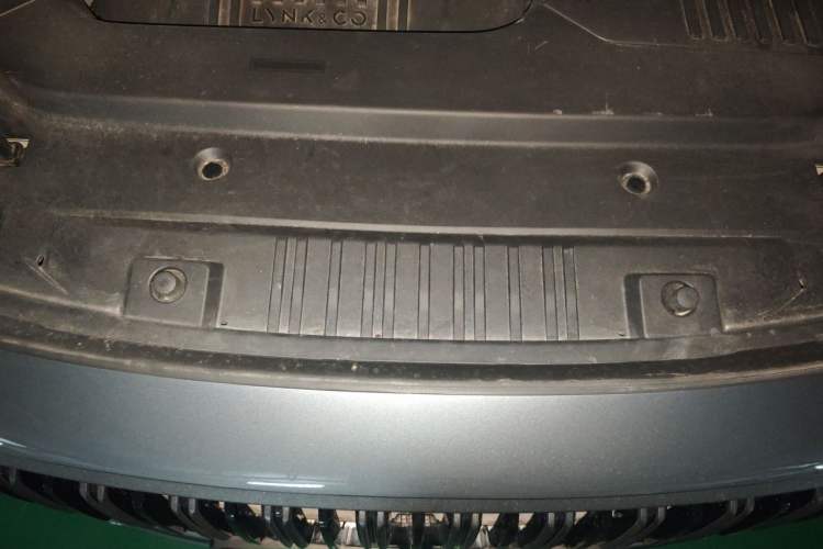 Used Lynk & Co 09 EM-P 2021 2.0T PHEV Halo Six-Seater Engine Bay