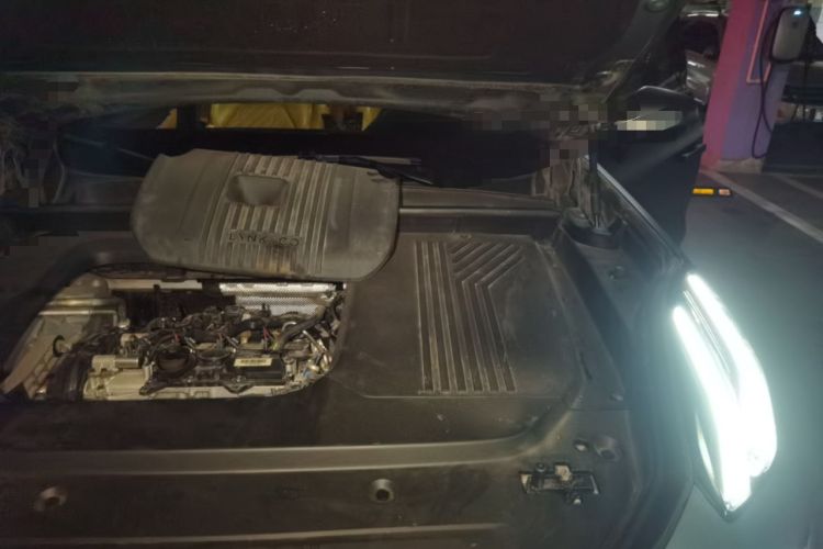 Used Lynk & Co 09 EM-P 2021 2.0T PHEV Ultra Six-Seater Engine Bay Left