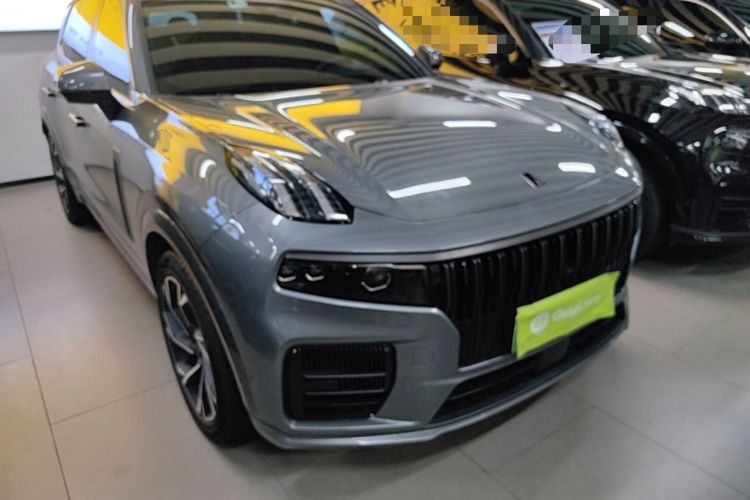 Used Lynk & Co 09 EM-P 2021 2.0T PHEV Halo Six-Seater Front Right 45 Deg