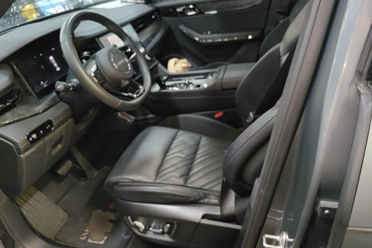 Used Lynk & Co 09 EM-P 2021 2.0T PHEV Halo Six-Seater Left Front Seat