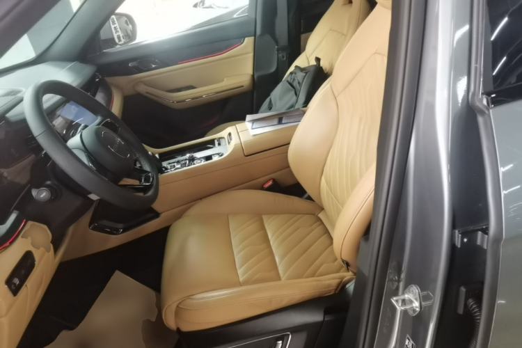 Used Lynk & Co 09 EM-P 2021 2.0T PHEV Halo Six-Seater Left Front Seat