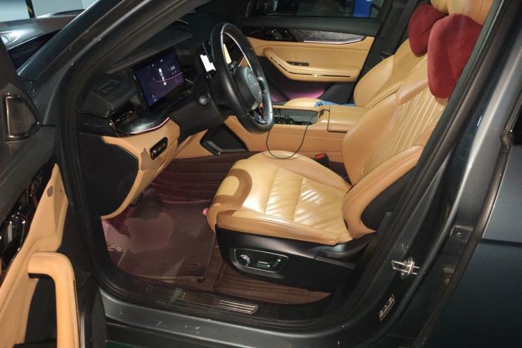 Used Lynk & Co 09 EM-P 2021 2.0T PHEV Halo Six-Seater Left Front Seat