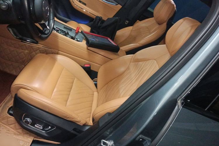 Used Lynk & Co 09 EM-P 2021 2.0T PHEV Halo Six-Seater Left Front Seat