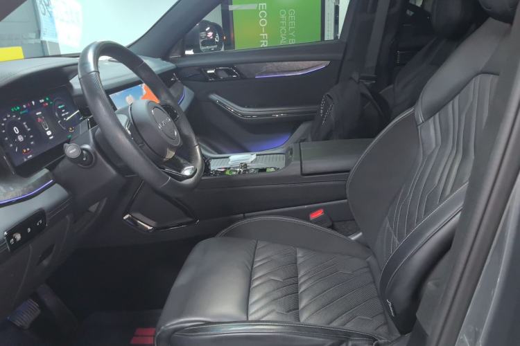 Used Lynk & Co 09 EM-P 2021 2.0T PHEV Halo Six-Seater Left Front Seat
