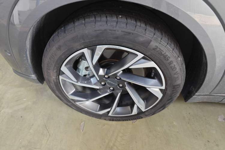 Used Lynk & Co 09 EM-P 2021 2.0T PHEV Halo Six-Seater Left Front Wheel Hub