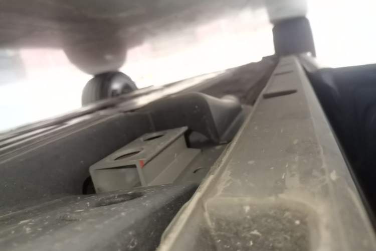 Used Lynk & Co 09 EM-P 2021 2.0T PHEV Halo Six-Seater Left Side Sill