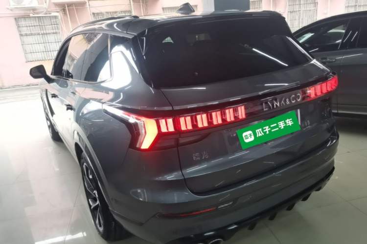 Used Lynk & Co 09 EM-P 2021 2.0T PHEV Halo Six-Seater Rear Left 45 Deg