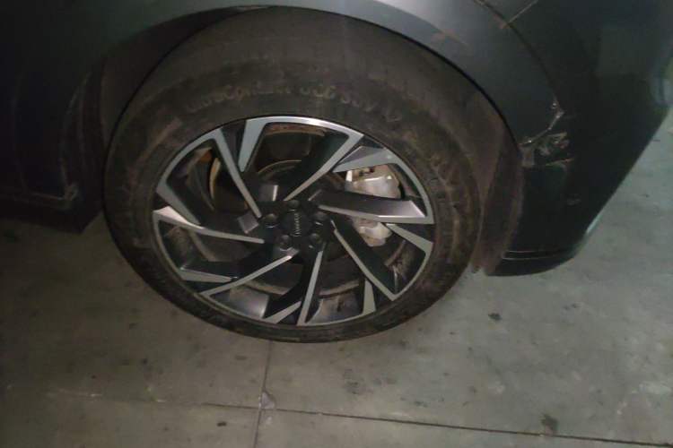 Used Lynk & Co 09 EM-P 2021 2.0T PHEV Halo Six-Seater Right Front Wheel Hub