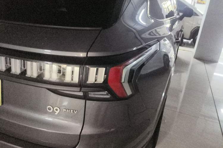 Used Lynk & Co 09 EM-P 2021 2.0T PHEV Halo Six-Seater Right Rear Taillight