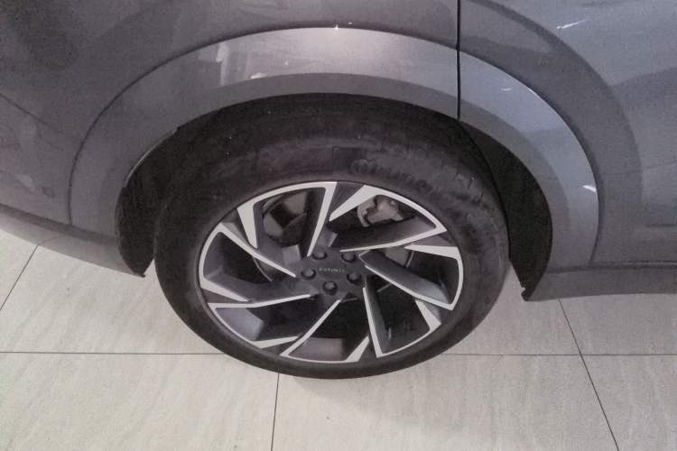 Used Lynk & Co 09 EM-P 2021 2.0T PHEV Halo Six-Seater Right Rear Wheel Hub