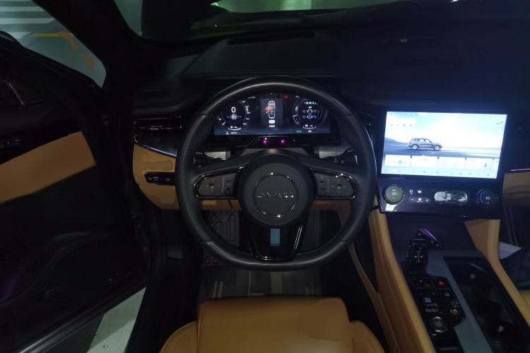 Used Lynk & Co 09 EM-P 2021 2.0T PHEV Ultra Six-Seater Steering Wheel