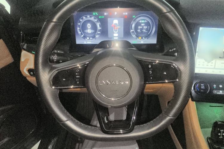 Used Lynk & Co 09 EM-P 2021 2.0T PHEV Halo Six-Seater Steering Wheel