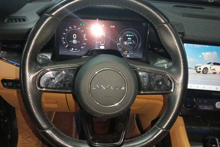 Used Lynk & Co 09 EM-P 2021 2.0T PHEV Halo Six-Seater Steering Wheel