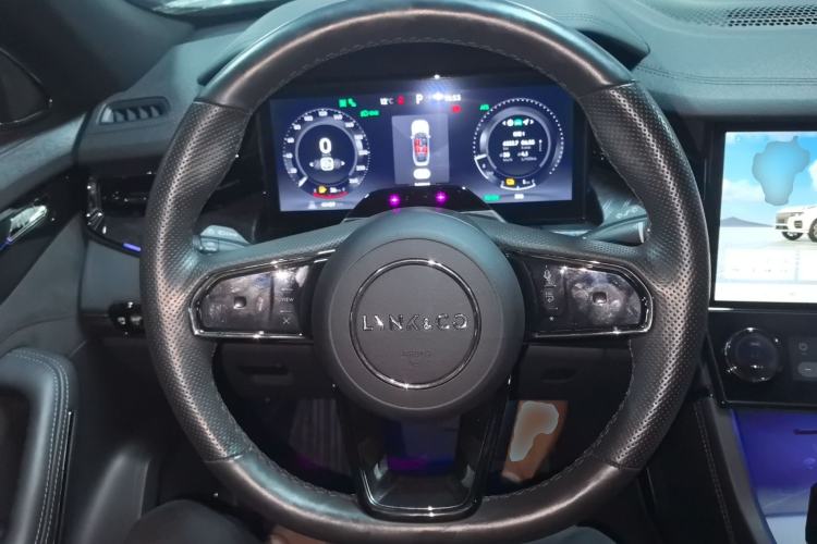 Used Lynk & Co 09 EM-P 2021 2.0T PHEV Halo Six-Seater Steering Wheel