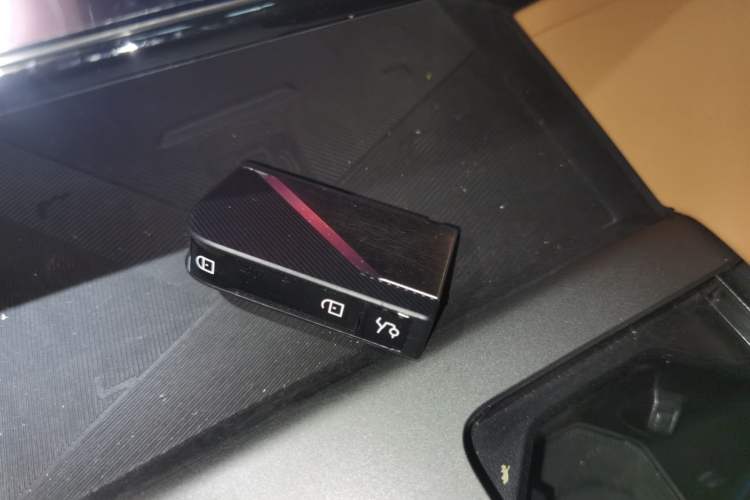 Used Lynk & Co 09 EM-P 2021 2.0T PHEV Ultra Six-Seater Vehicle Key